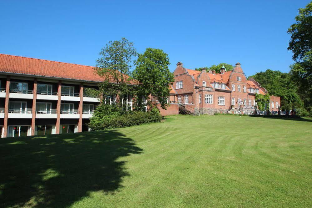 Sauntehus Castle Hotel Hornbæk Exteriör bild