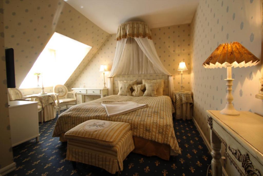 Sauntehus Castle Hotel Hornbæk Rum bild